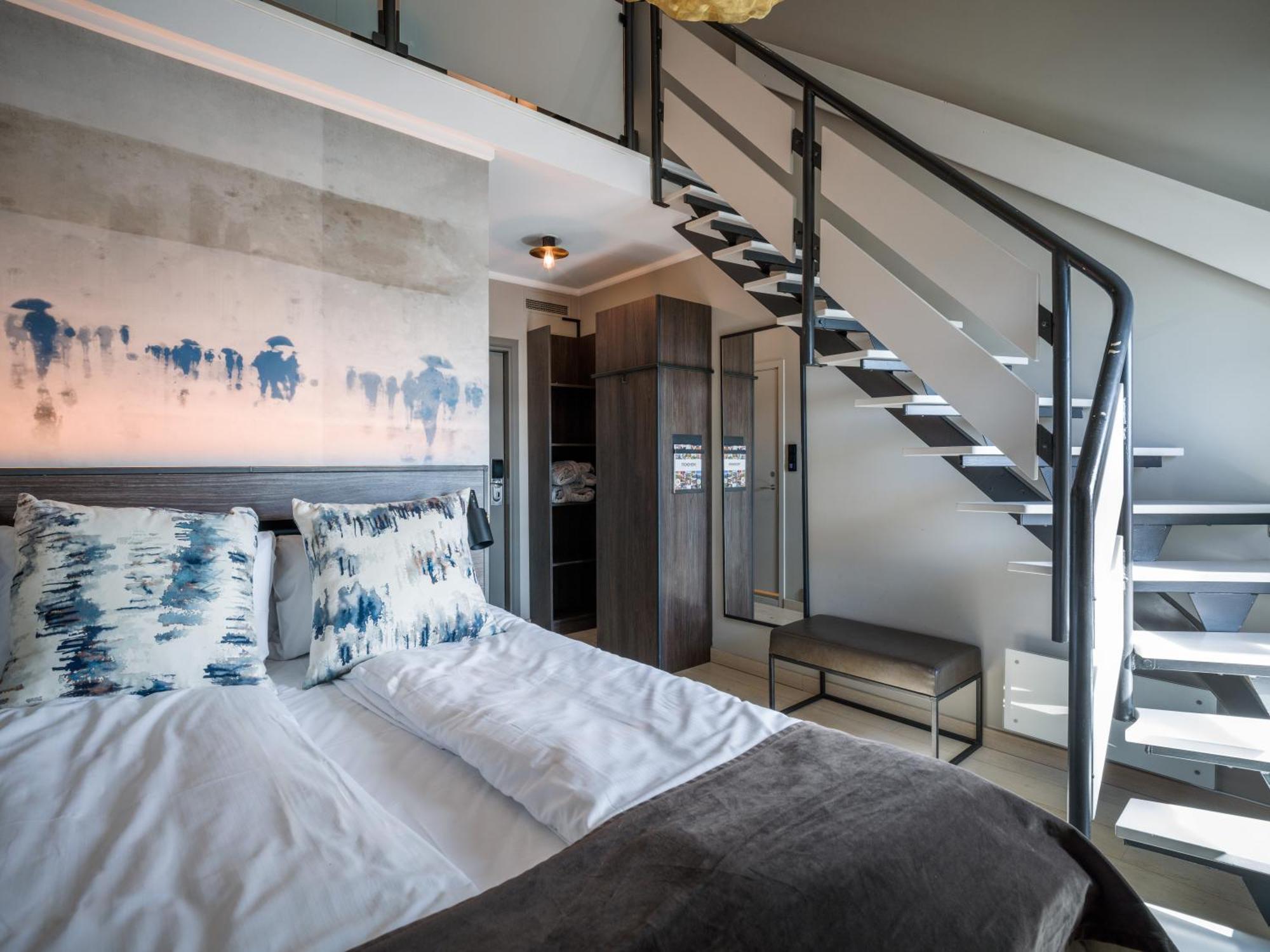 Quality Panorama Hotel 4*